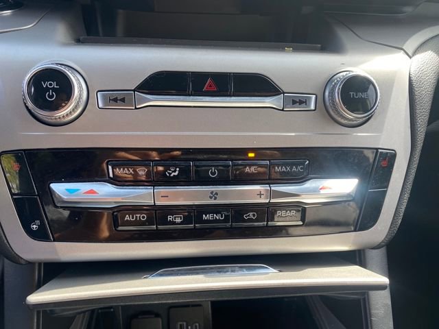 Certified 2022 Ford Explorer XLT w/ Equipment Group 202A image 22