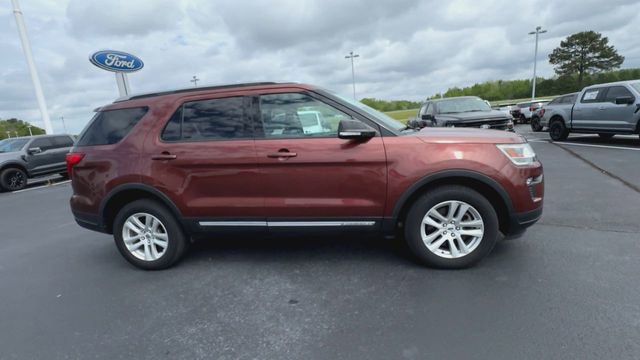 Certified 2018 Ford Explorer XLT w/ Equipment Group 202A AWD/4WD image 8