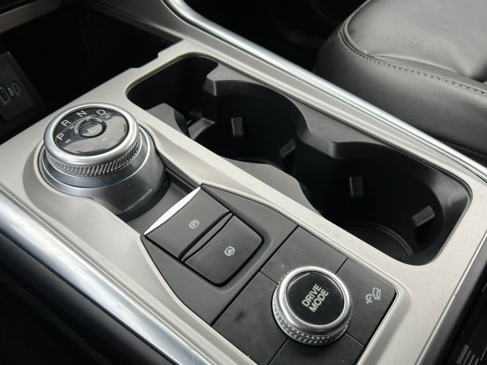 Certified 2023 Ford Explorer XLT w/ Equipment Group 202A image 36