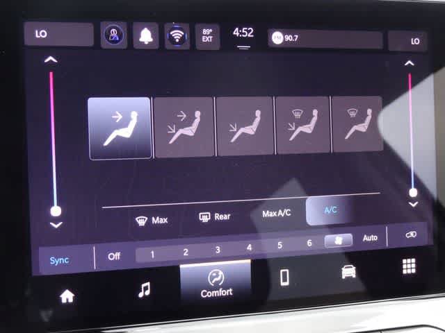 Used 2025 Jeep Compass Trailhawk AWD/4WD image 29