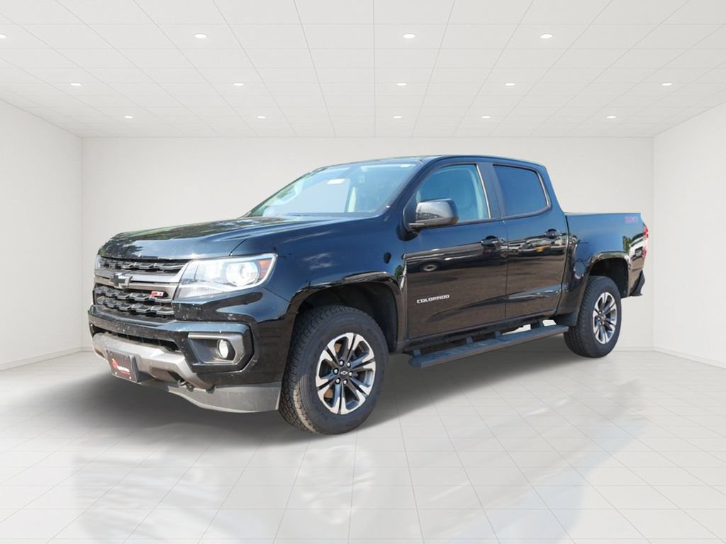 Used 2022 Chevrolet Colorado Z71 AWD/4WD image 2
