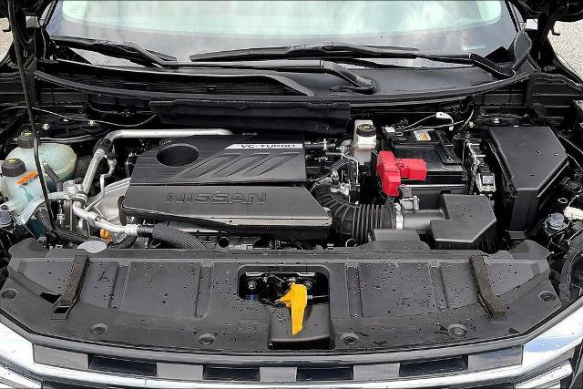 Used 2024 Nissan Rogue Platinum FWD image 29