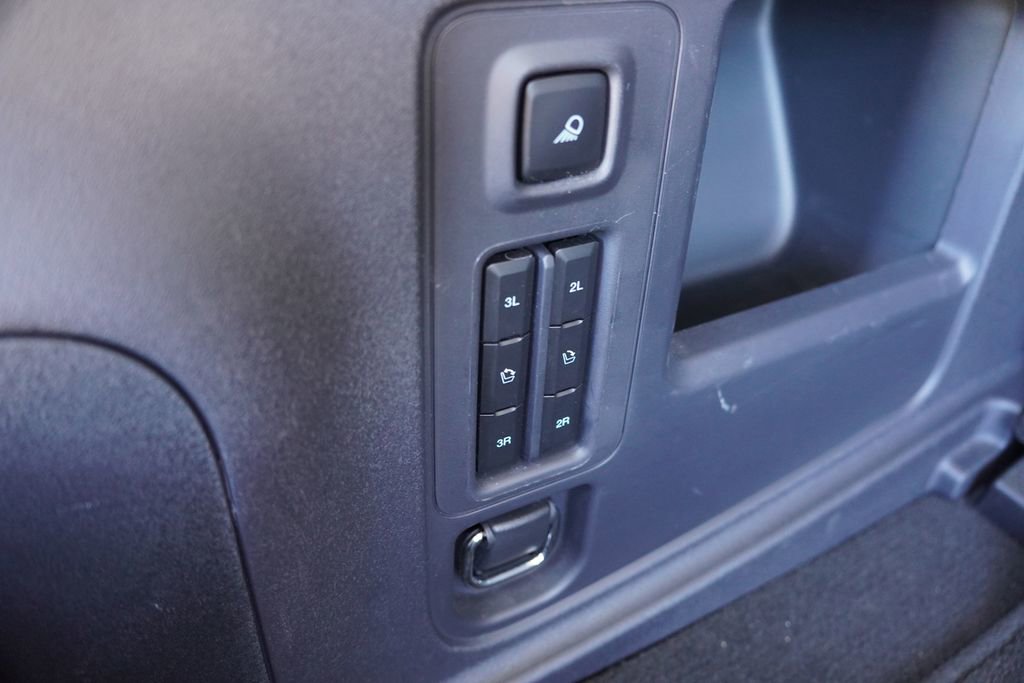 Certified 2025 Ford Expedition Active AWD/4WD image 25