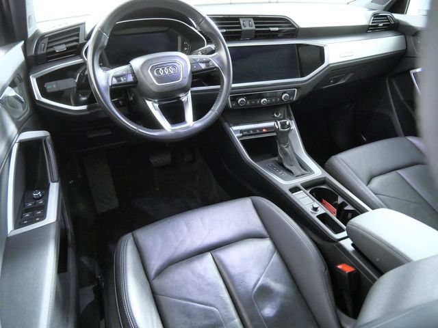 Used 2019 Audi Q3 2.0T Premium AWD/4WD image 4