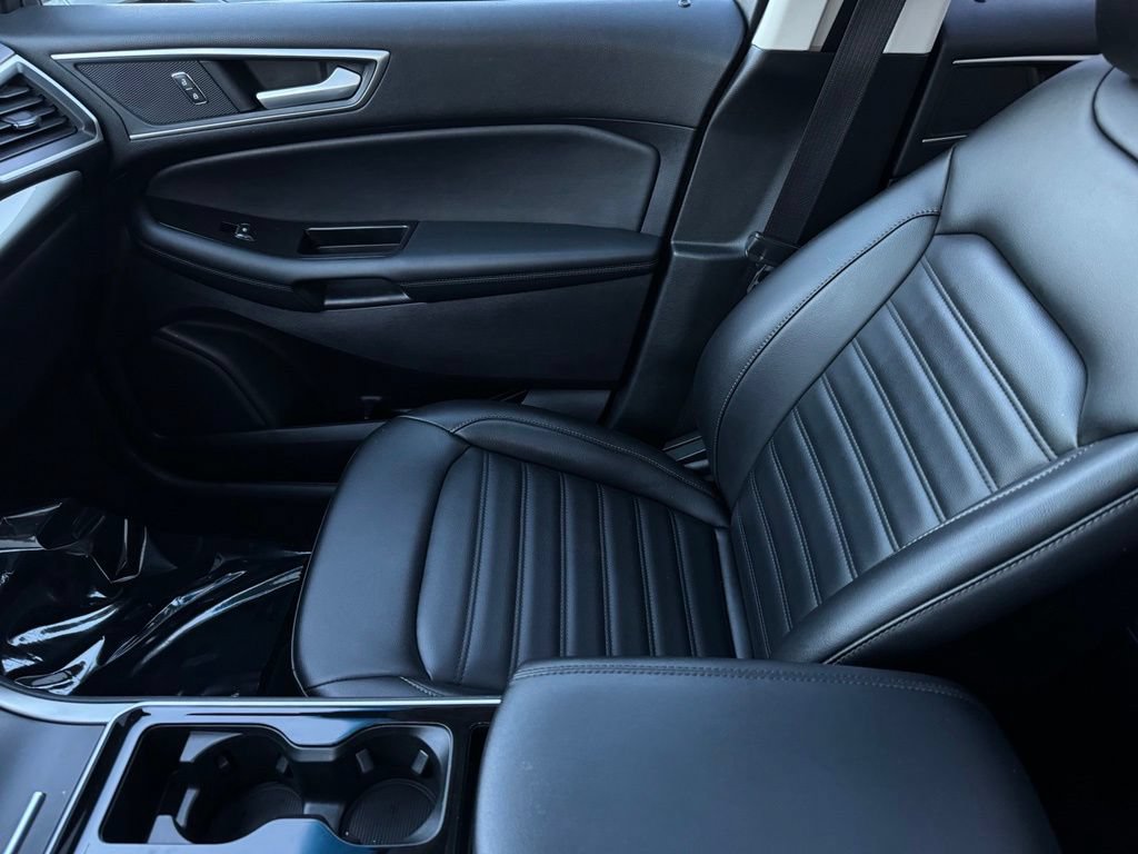 Certified 2020 Ford Edge SEL w/ Convenience Package AWD/4WD image 28