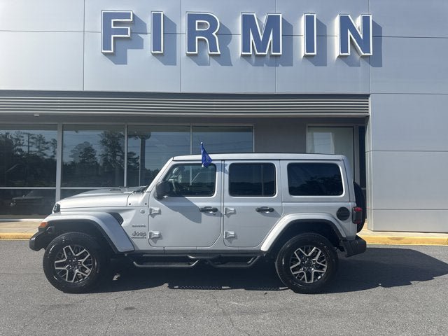Used 2024 Jeep Wrangler Unlimited Sahara AWD/4WD image 22