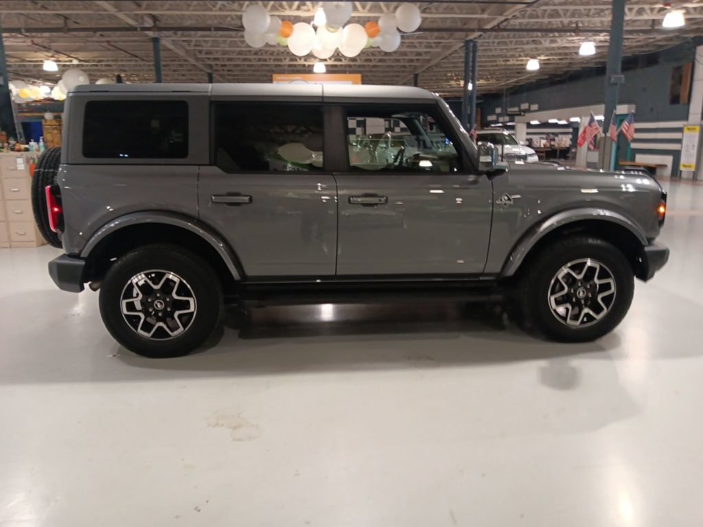 Certified 2022 Ford Bronco Outer Banks AWD/4WD image 8