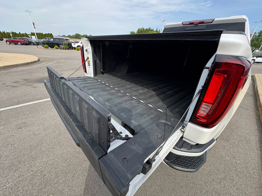 Used 2022 GMC Sierra 1500 Denali w/ Technology Package AWD/4WD image 14