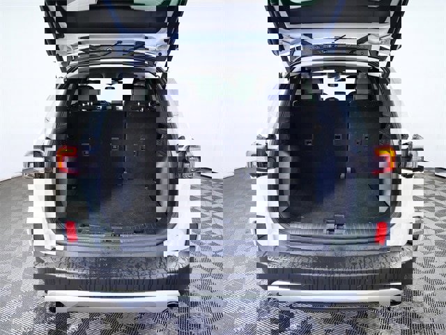 Certified 2025 Ford Escape Platinum image 10