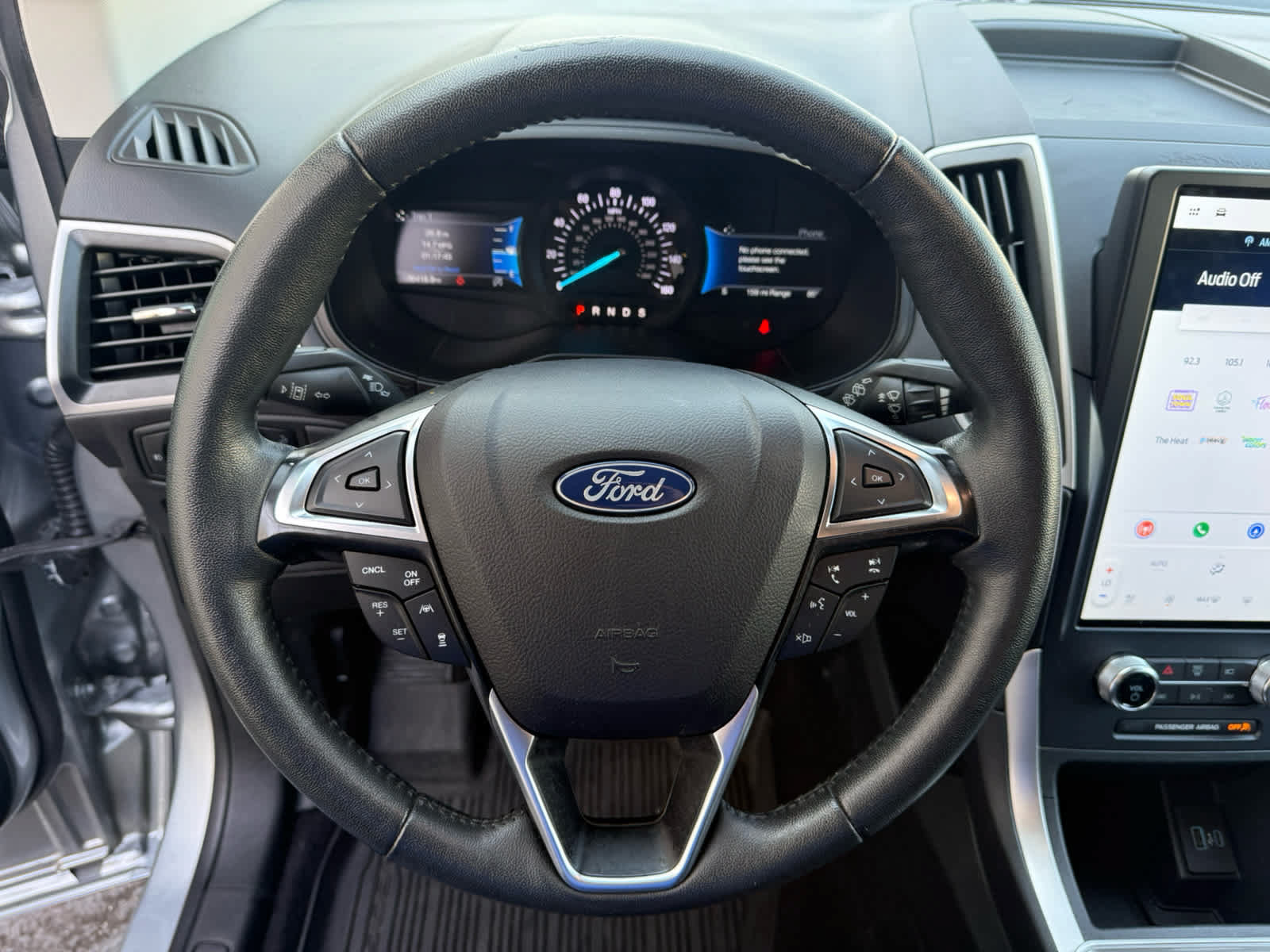 Certified 2023 Ford Edge SEL w/ Convenience Package AWD/4WD image 2