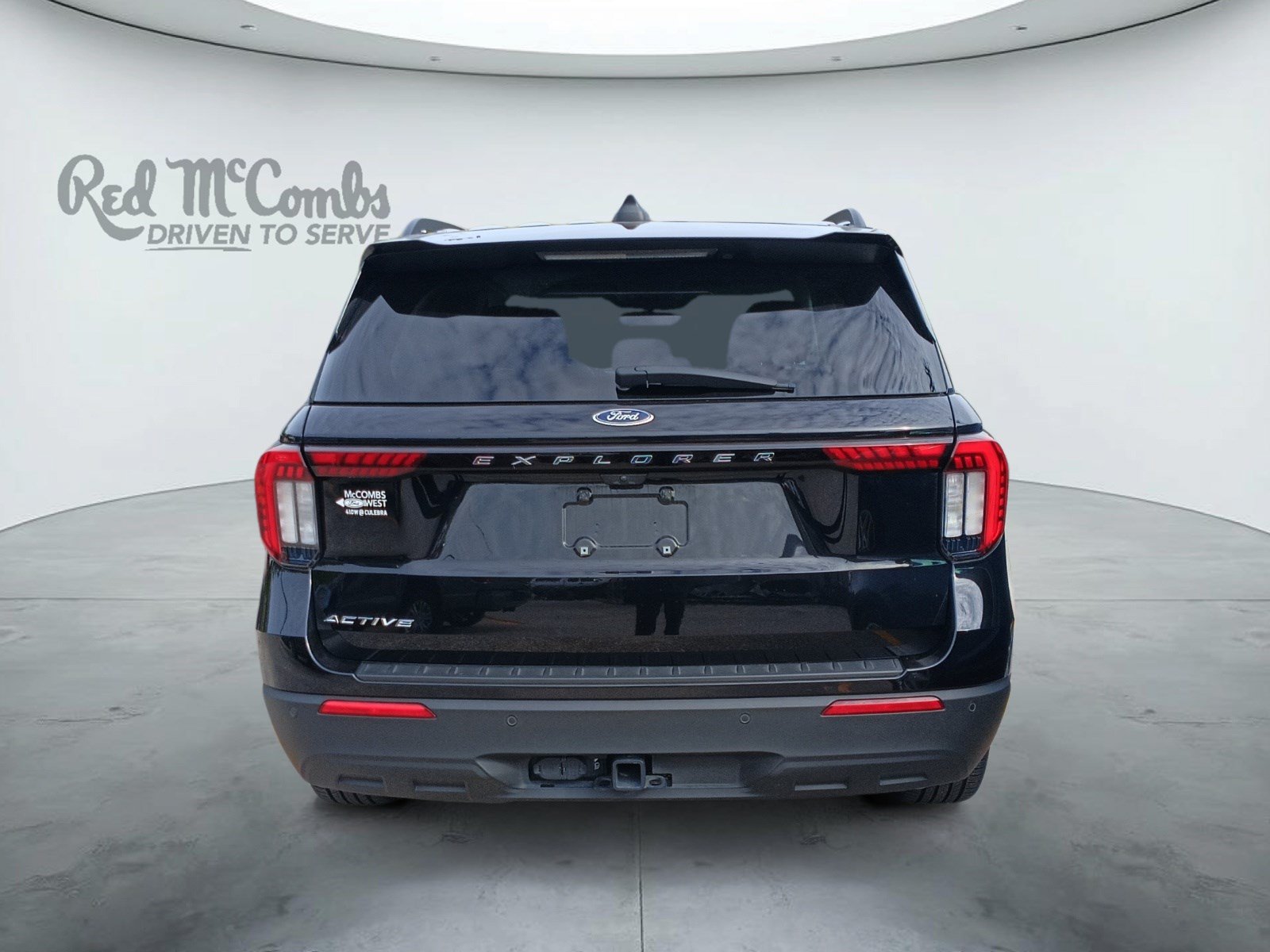 Certified 2025 Ford Explorer Active RWD image 4