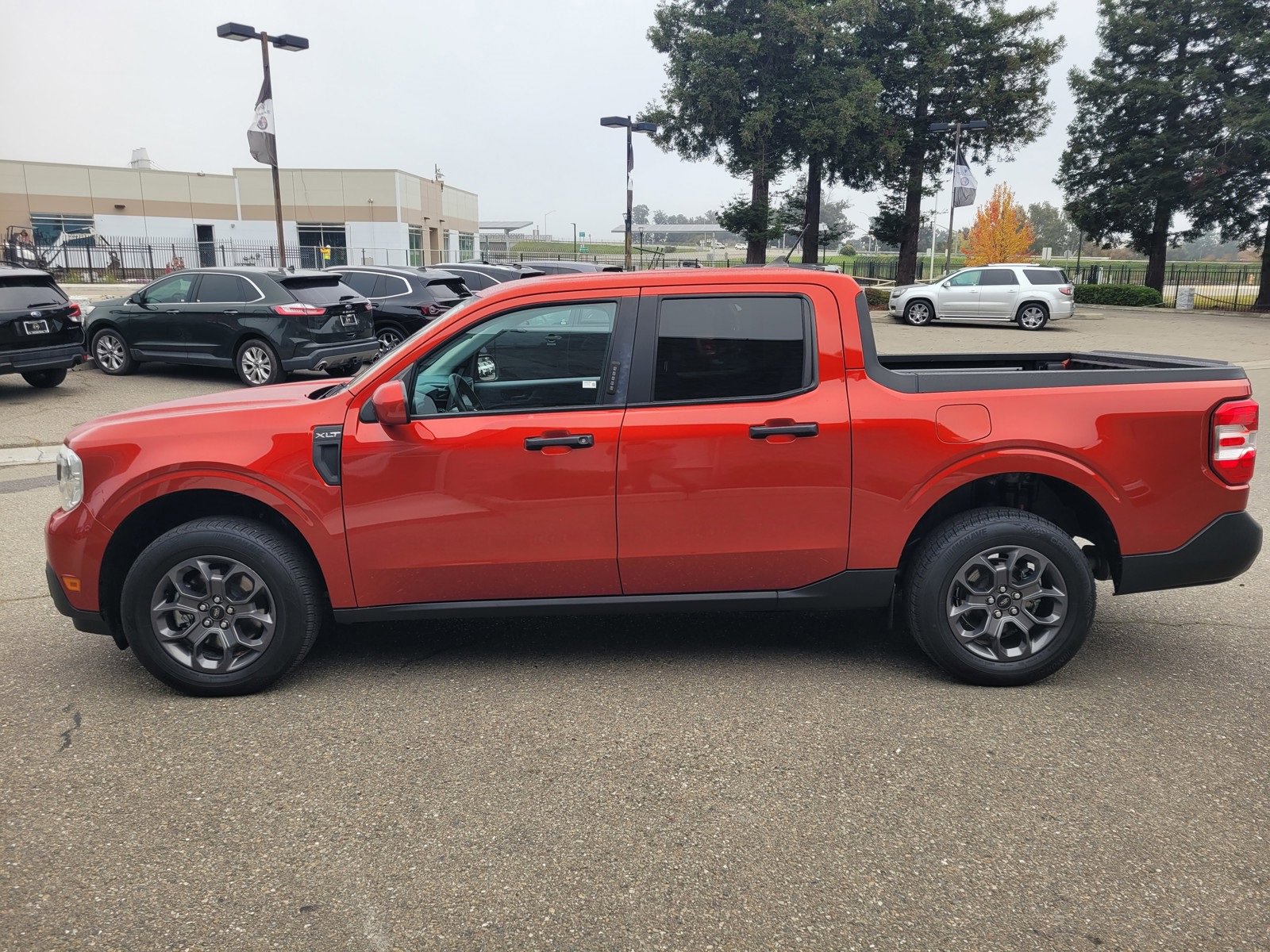 Certified 2022 Ford Maverick XLT w/ XLT Luxury Package image 7