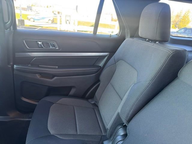 Certified 2019 Ford Explorer XLT w/ Equipment Group 201A FWD image 9