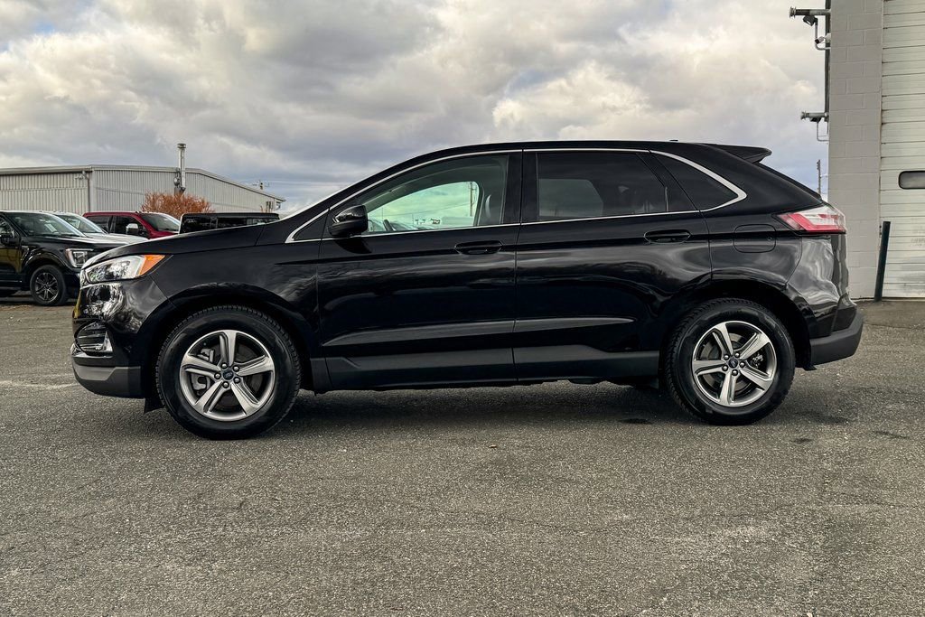 Certified 2022 Ford Edge SEL w/ Convenience Package image 2