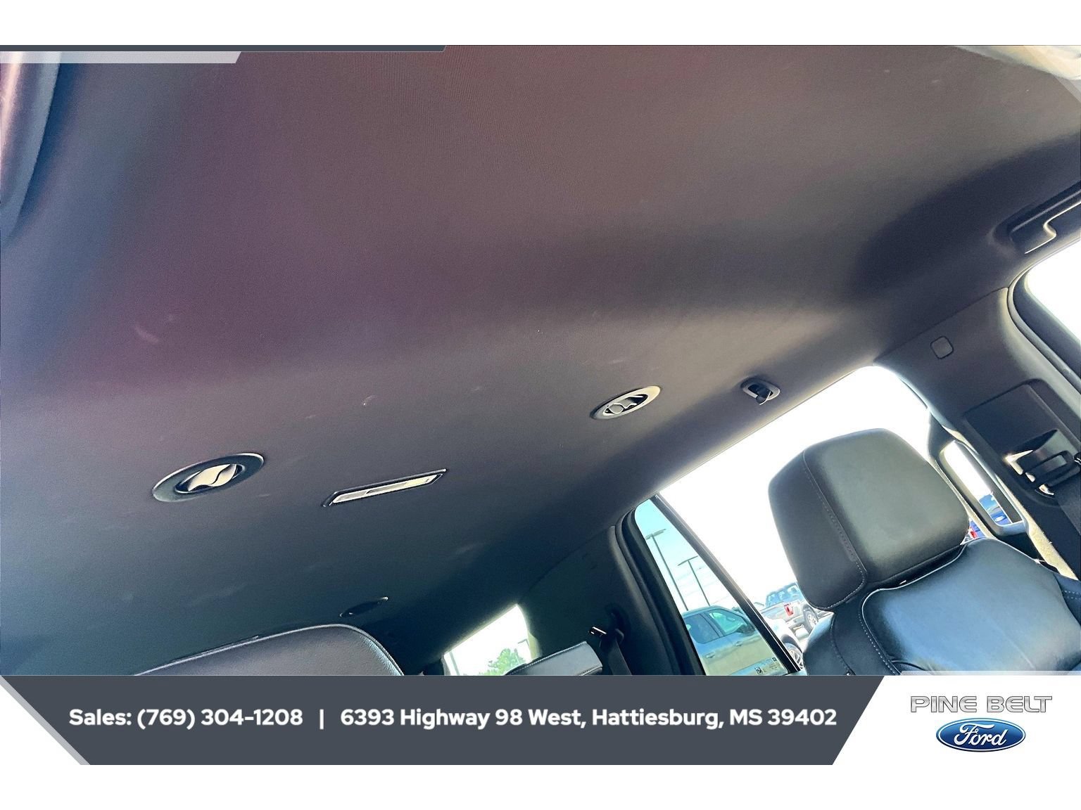 Used 2024 Chevrolet Tahoe LT RWD image 16