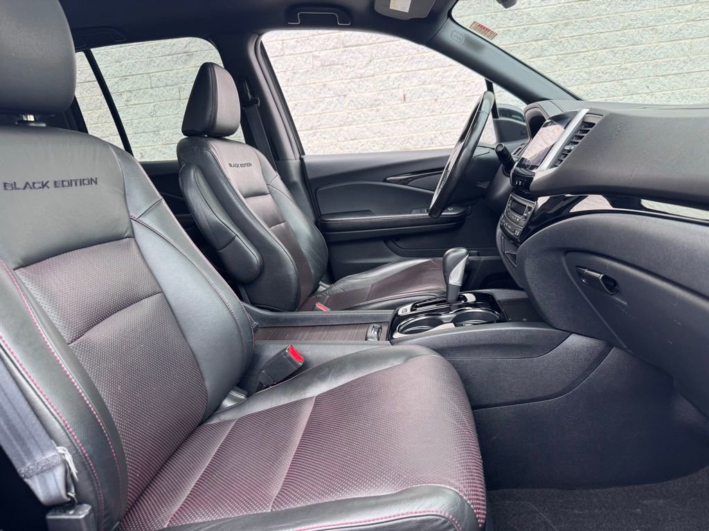Used 2017 Honda Ridgeline Black Edition image 15
