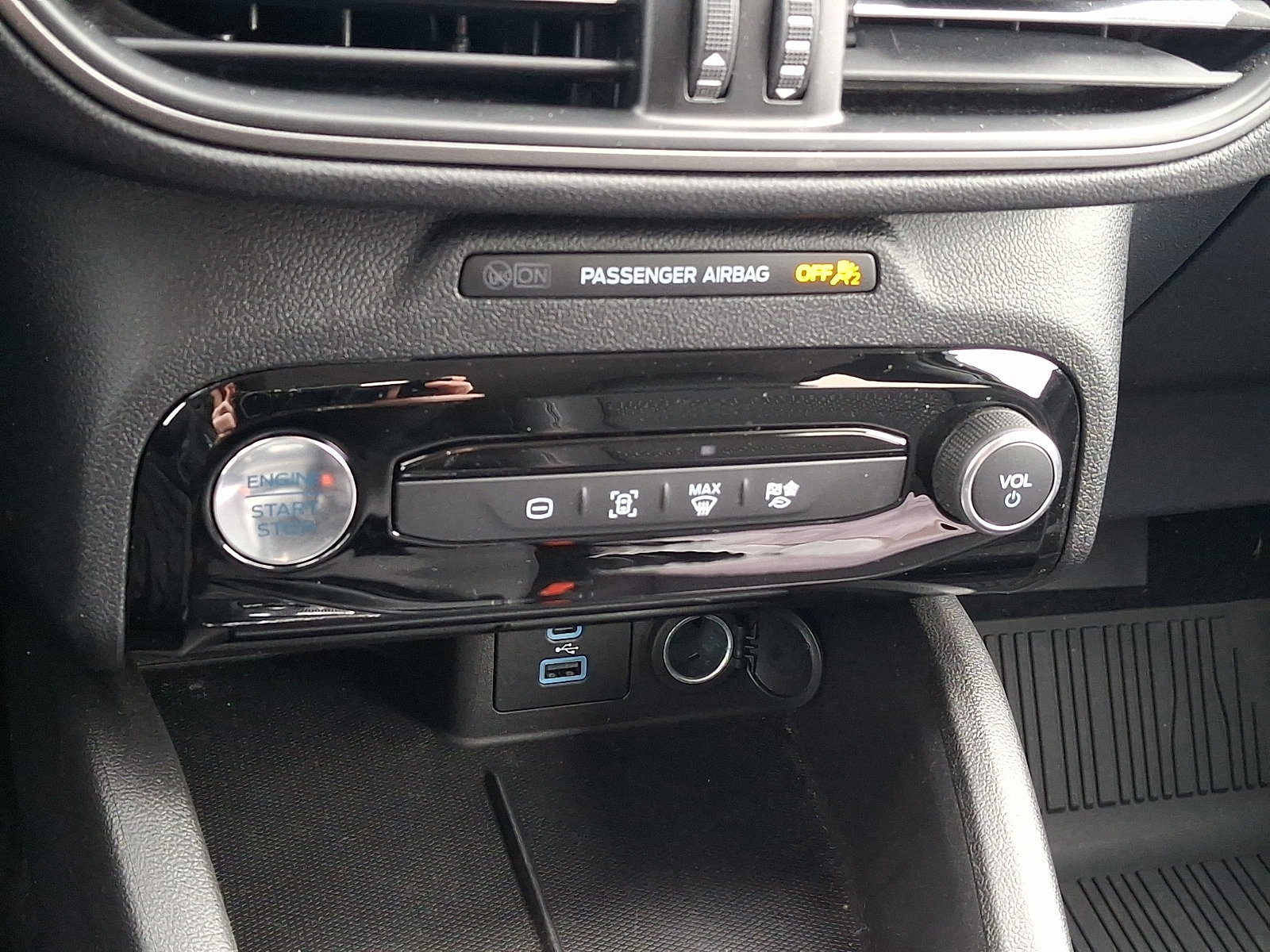 Certified 2023 Ford Escape SE image 22