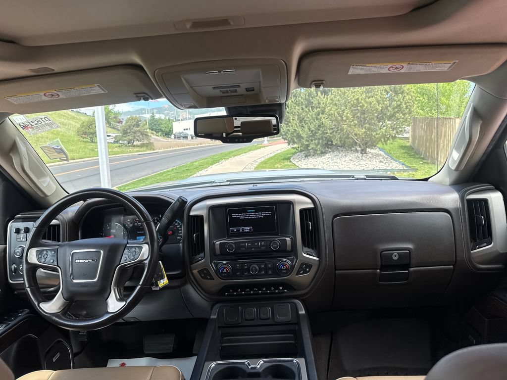 Used 2019 GMC Sierra 2500 Denali w/ Duramax Plus Package AWD/4WD image 25