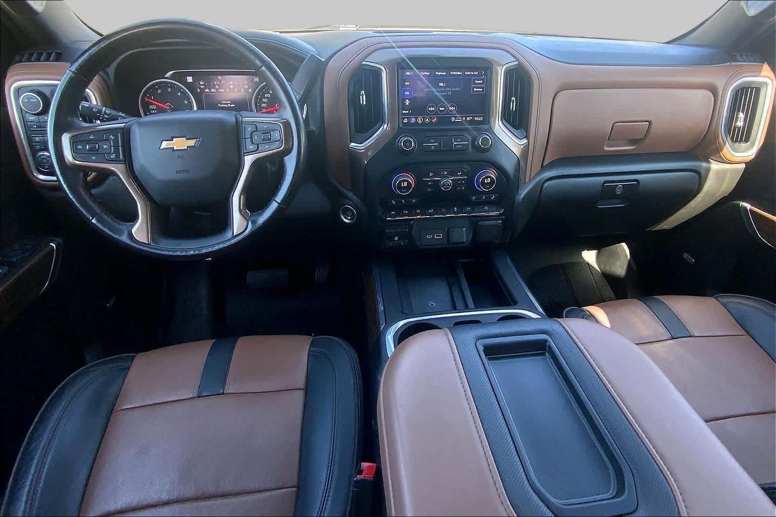 Used 2022 Chevrolet Silverado 1500 High Country w/ LPO, Dark Essentials Package AWD/4WD image 16