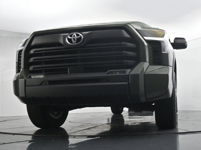 Used 2023 Toyota Tundra SR5 w/ SR5 Premium Package AWD/4WD image 36