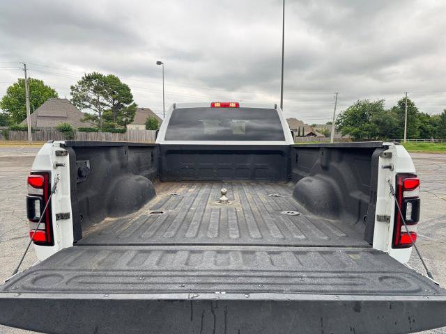Used 2024 RAM 3500 Big Horn w/ Night Edition AWD/4WD image 17