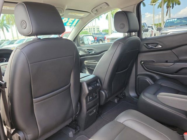 Used 2017 GMC Acadia SLT AWD/4WD image 18