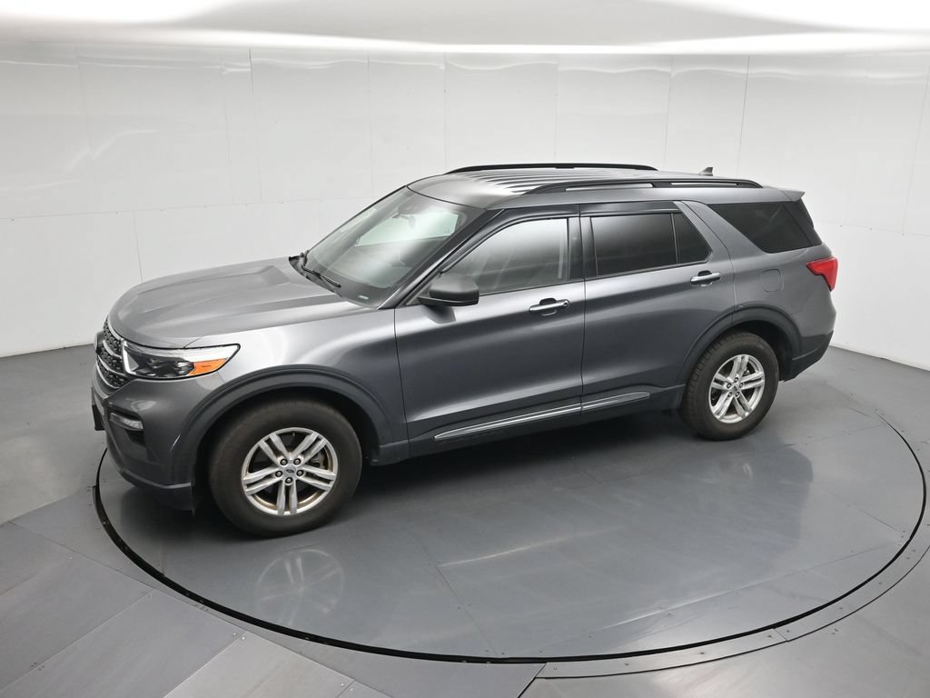 Certified 2021 Ford Explorer XLT w/ Equipment Group 202A AWD/4WD image 22