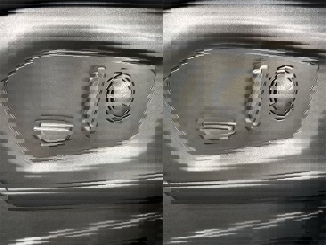 Certified 2023 Ford Explorer XLT w/ Equipment Group 202A image 4