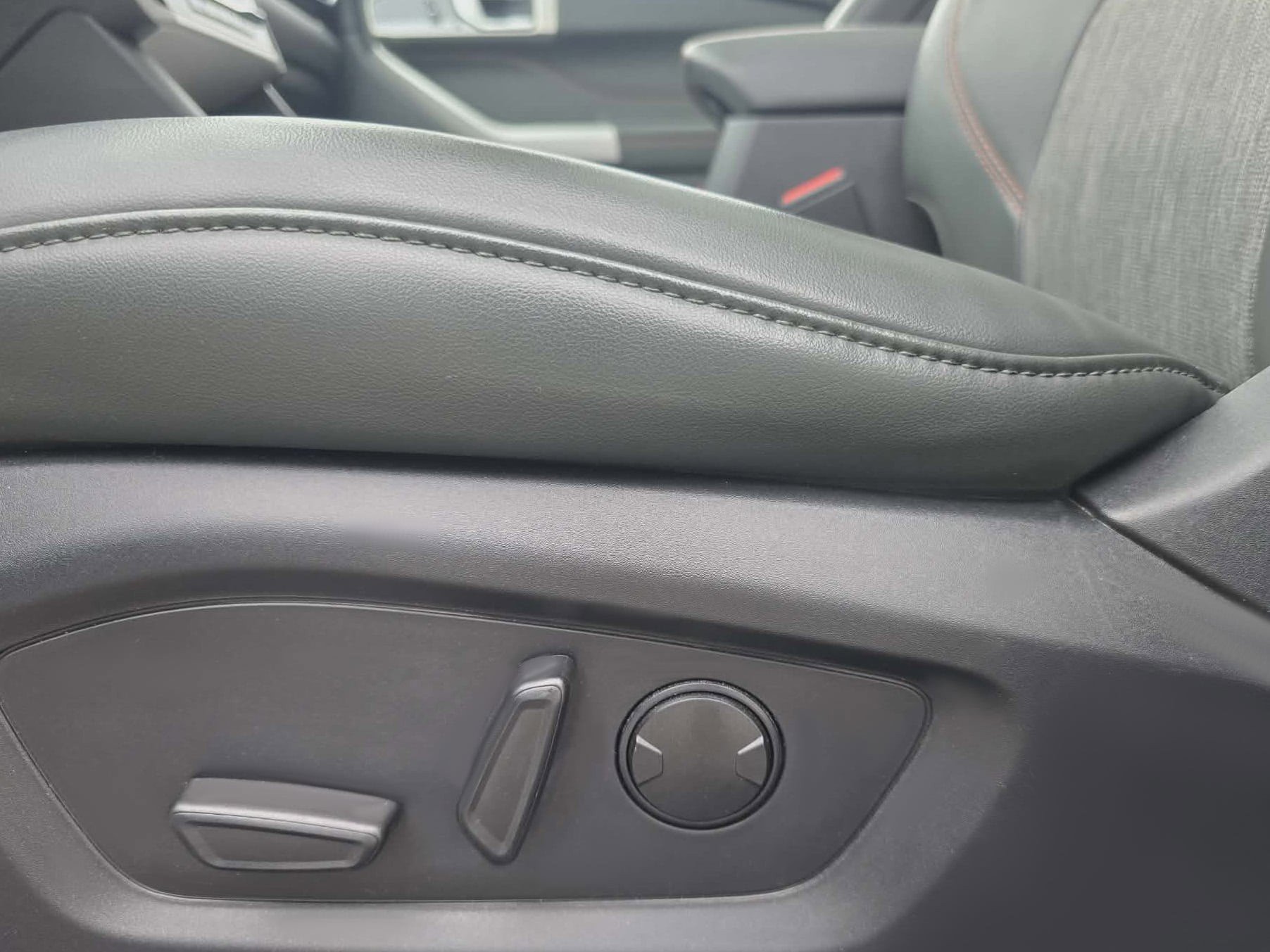 Certified 2023 Ford Explorer Timberline w/ Timberline Technology Package image 13