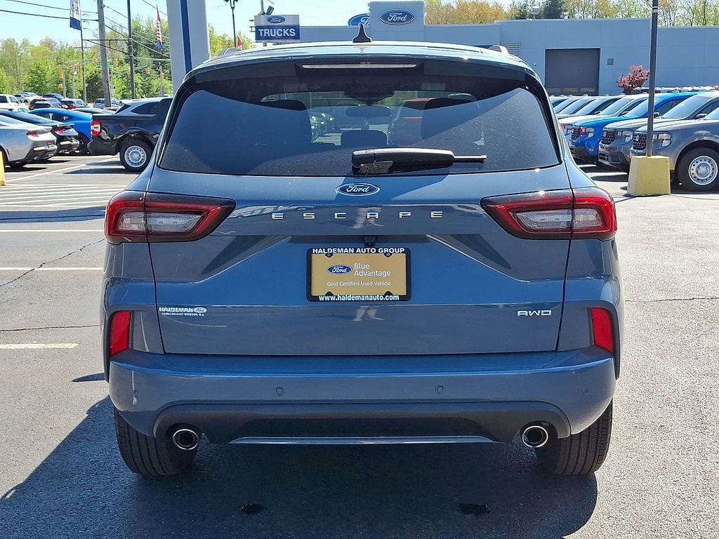 Certified 2023 Ford Escape ST-Line w/ Tech Pack #1 AWD/4WD image 4