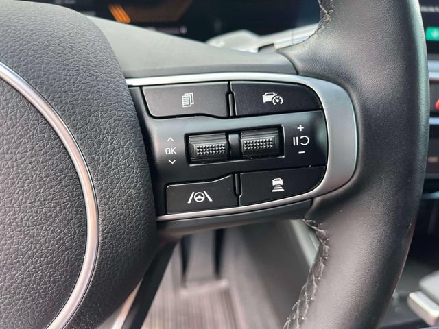 Used 2025 Kia K5 GT-Line w/ GT-Line Premium Package AWD/4WD image 31