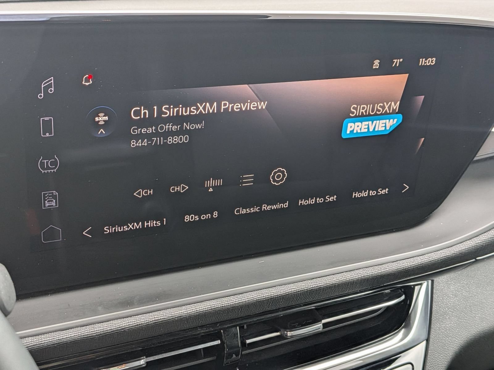 Used 2024 Buick Envista Sport Touring FWD image 23