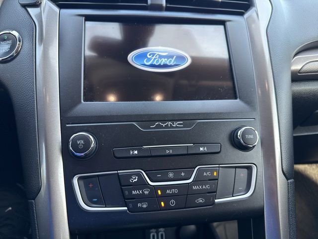 Certified 2019 Ford Fusion SE FWD image 23