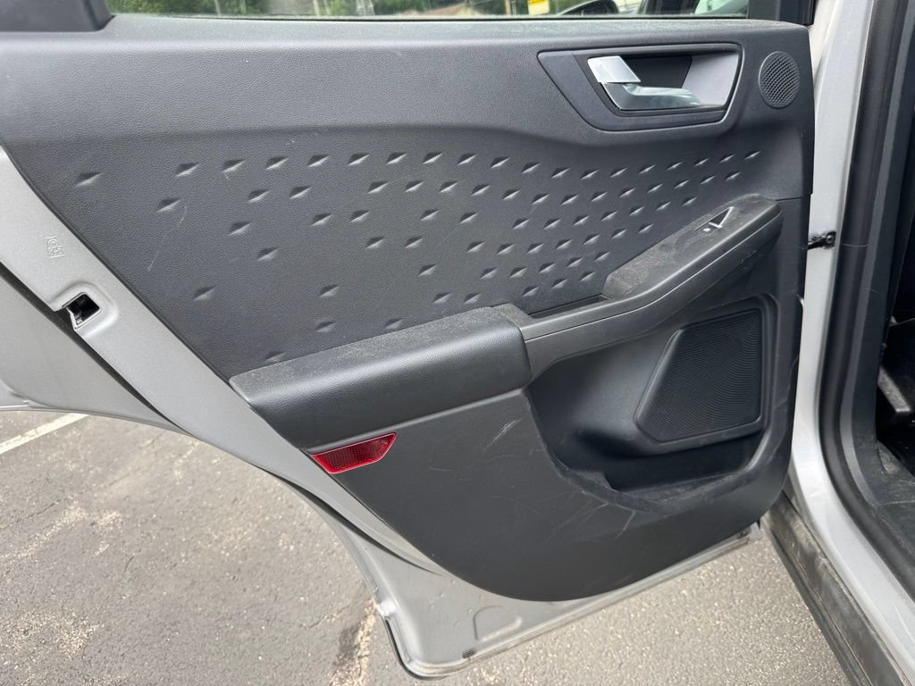 Certified 2020 Ford Escape Titanium AWD/4WD image 14