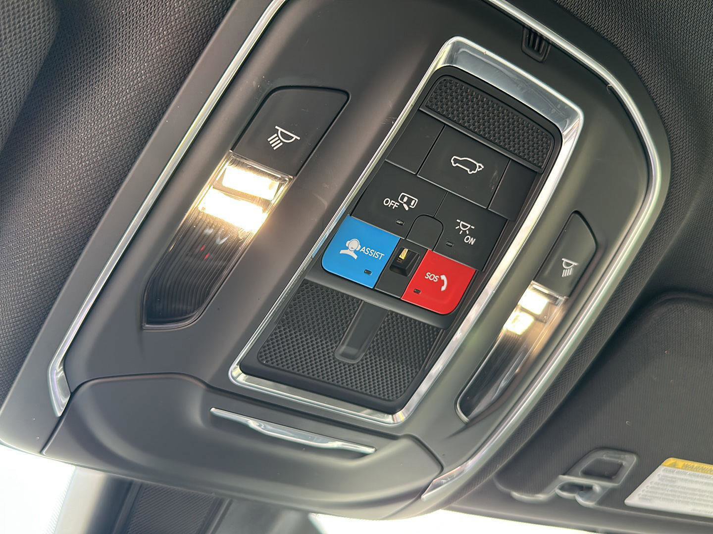 Used 2024 Jeep Grand Cherokee L Limited image 20