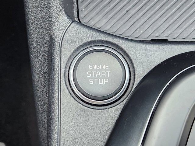 Used 2025 Kia K4 LXS image 19