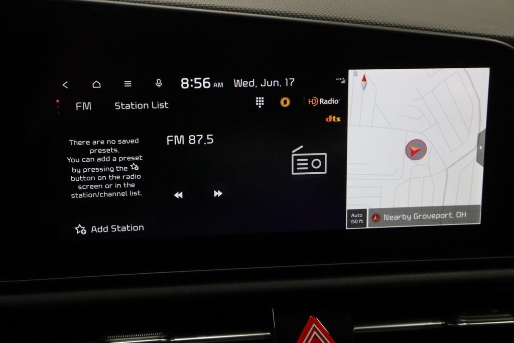 Used 2025 Kia Niro EX FWD image 3