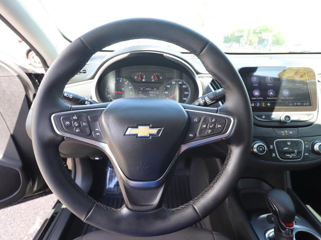 Used 2025 Chevrolet Malibu RS image 18