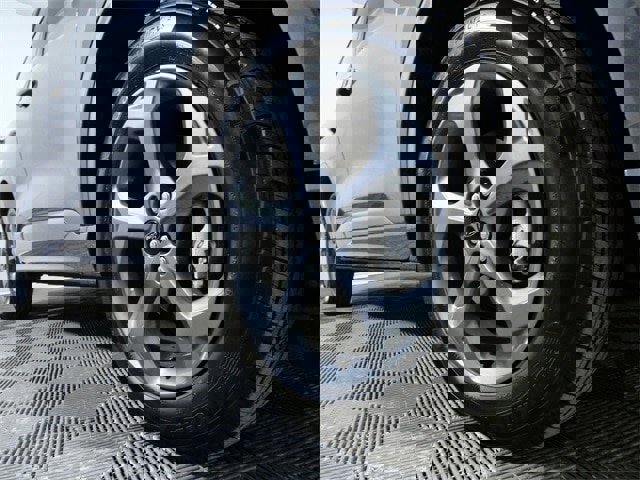 Certified 2024 Ford Escape ST-Line Select image 7