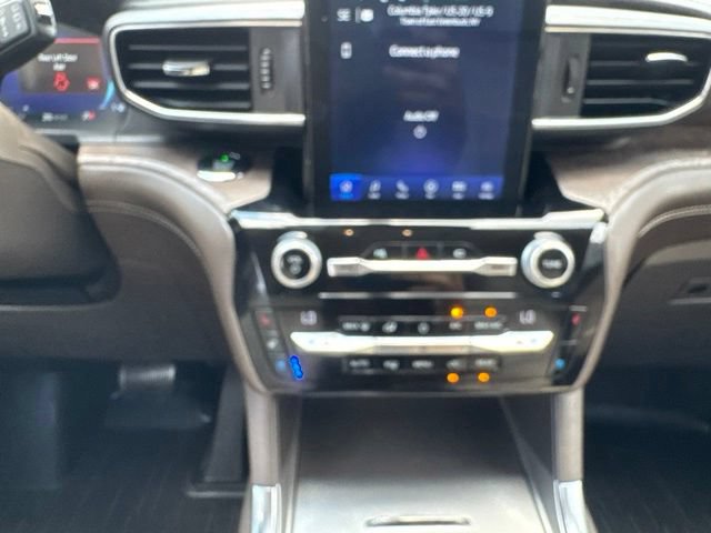Certified 2021 Ford Explorer Platinum w/ Equipment Group 601A AWD/4WD image 29