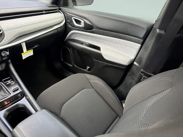 Used 2024 Jeep Compass Sport w/ Mopar Graphics Package AWD/4WD image 23