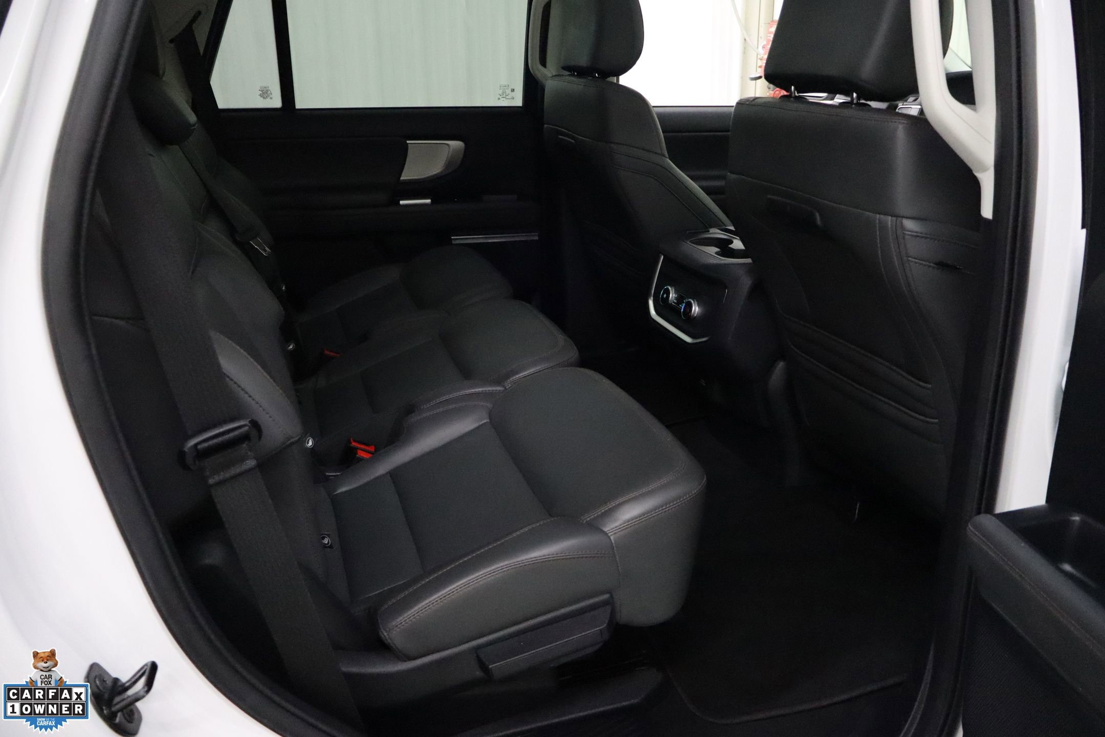 Certified 2025 Ford Expedition Active image 30