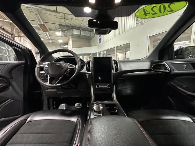 Certified 2024 Ford Edge ST-Line AWD/4WD image 16