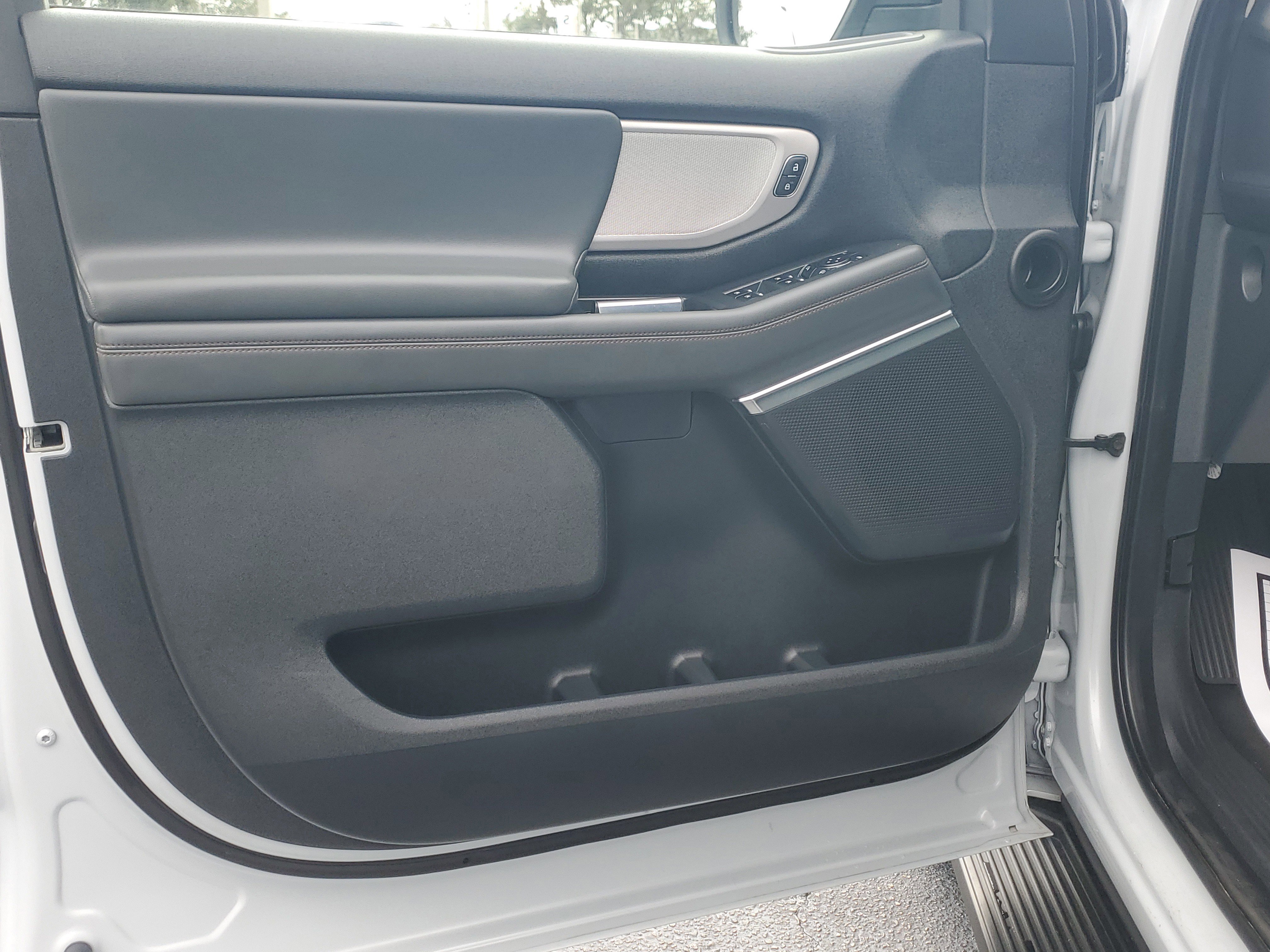 Certified 2025 Ford Expedition Active image 20