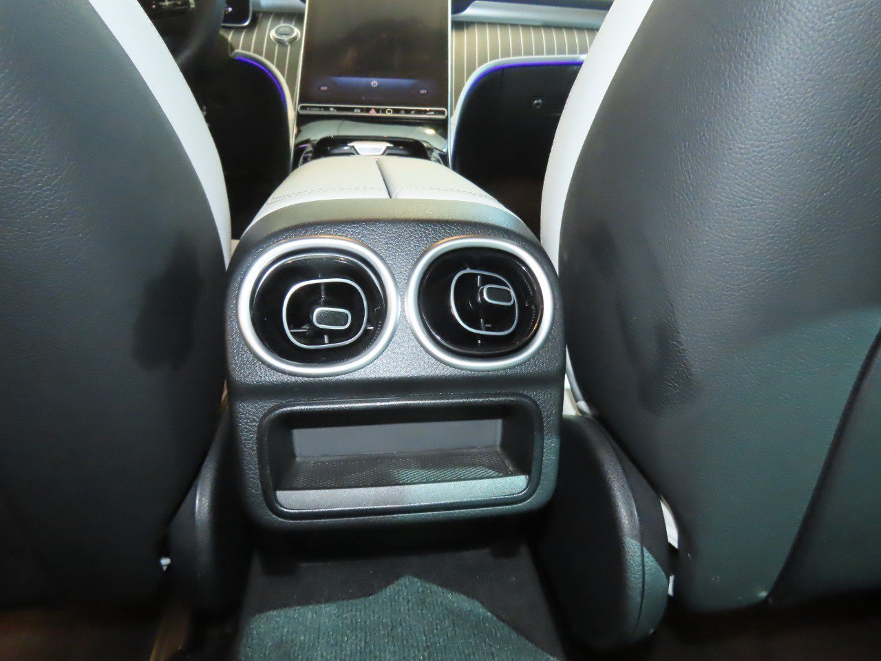 Used 2023 Mercedes-Benz C 300 Sedan image 19