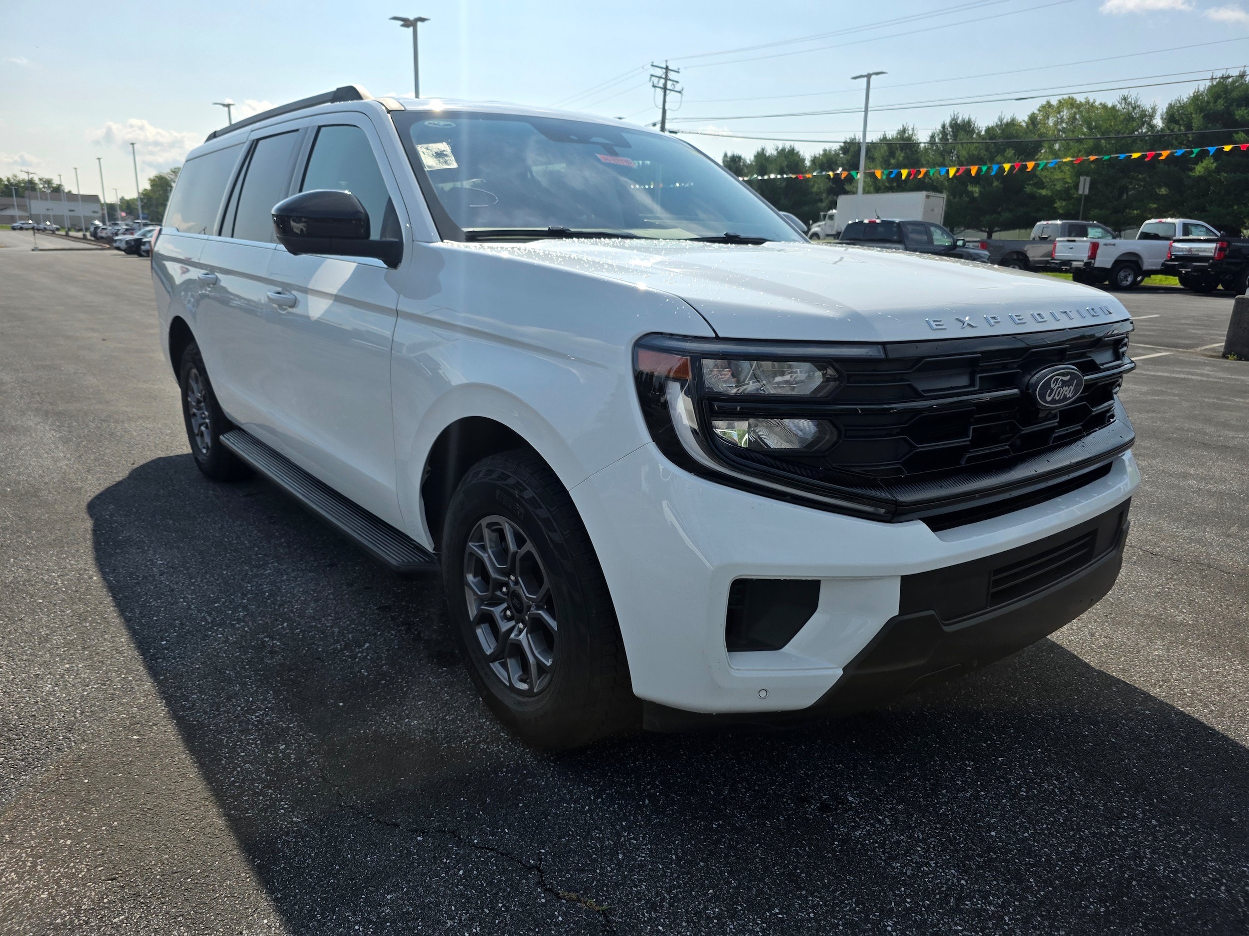 Certified 2025 Ford Expedition Max Active AWD/4WD image 7