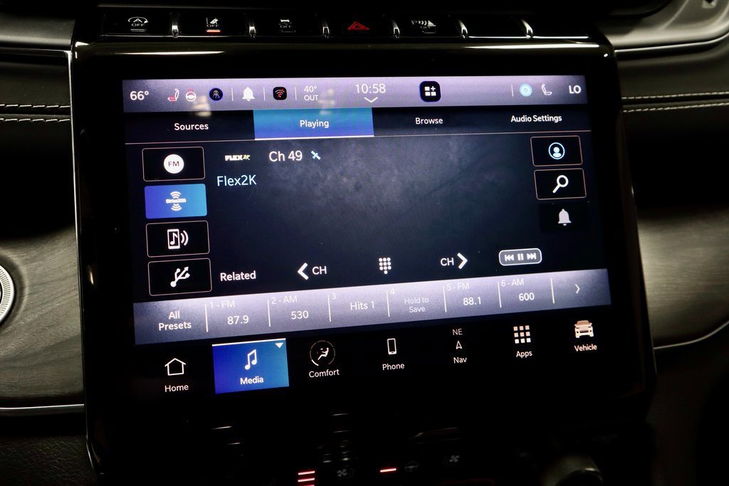 Used 2022 Jeep Grand Cherokee Overland w/ Luxury Tech Group IV image 10