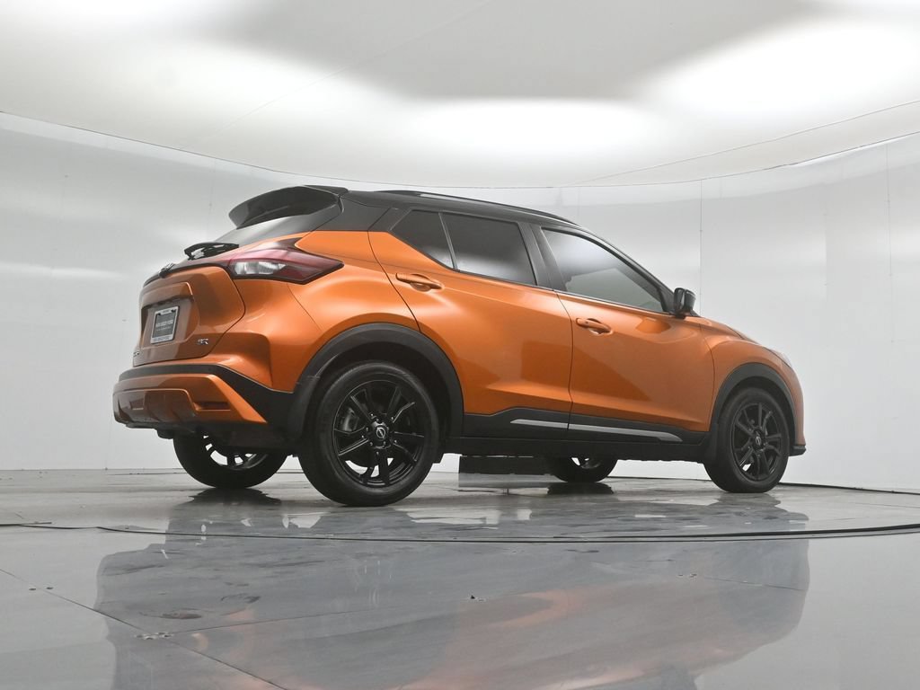 Used 2023 Nissan Kicks SR FWD image 44