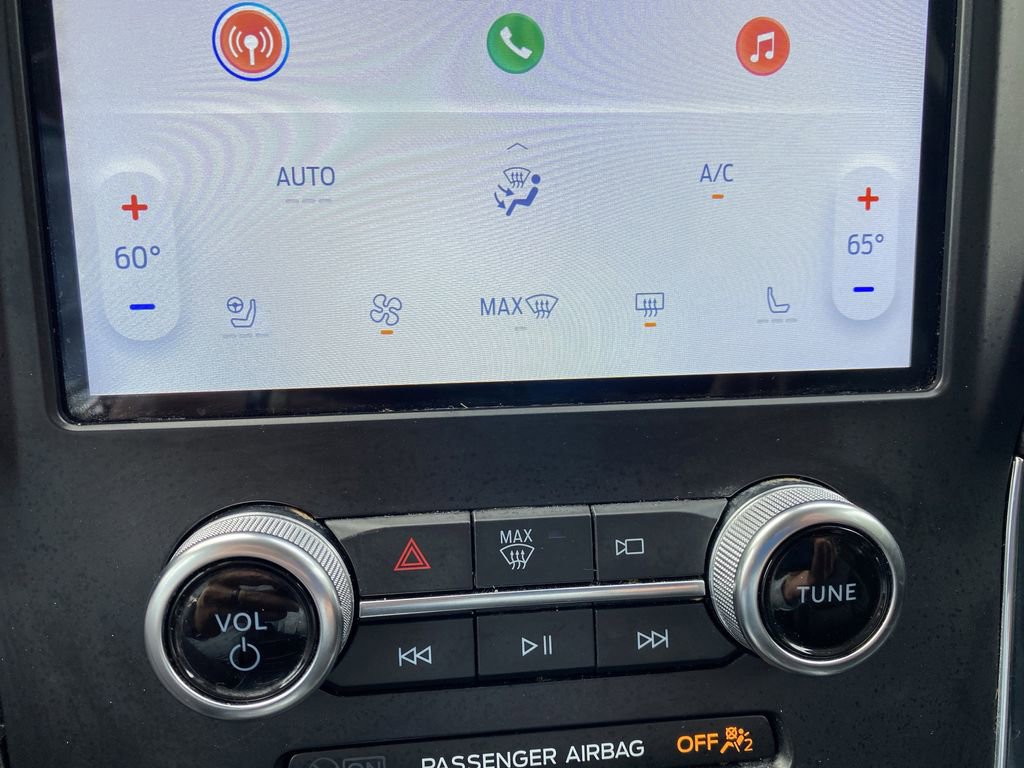 Certified 2024 Ford Edge Titanium image 24