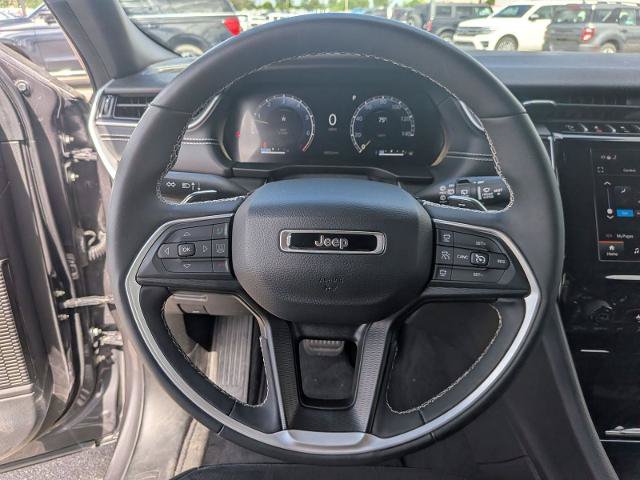Used 2023 Jeep Grand Cherokee L Laredo AWD/4WD image 18